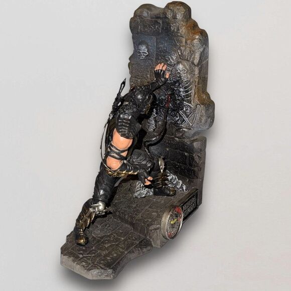 Mortal Kombat 9 Kollector's Edition Scorpion Sub-Zero Bookends Statue Figures - Picture 4 of 16